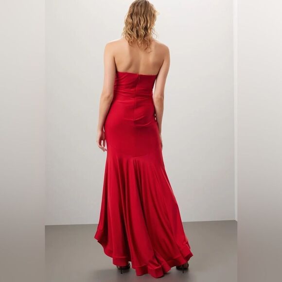 FAVIANA Red Strapless Evening Knot Front Gown size 8 - Picture 3 of 5